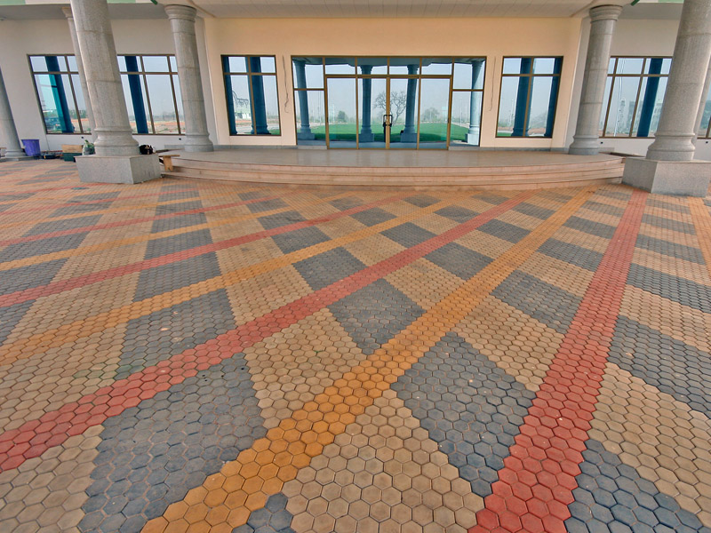 Devanture da la salle polyvalente de la Présidence du Faso | YELHY HIMO | Production Pose & Programme de Pavage en Afrique